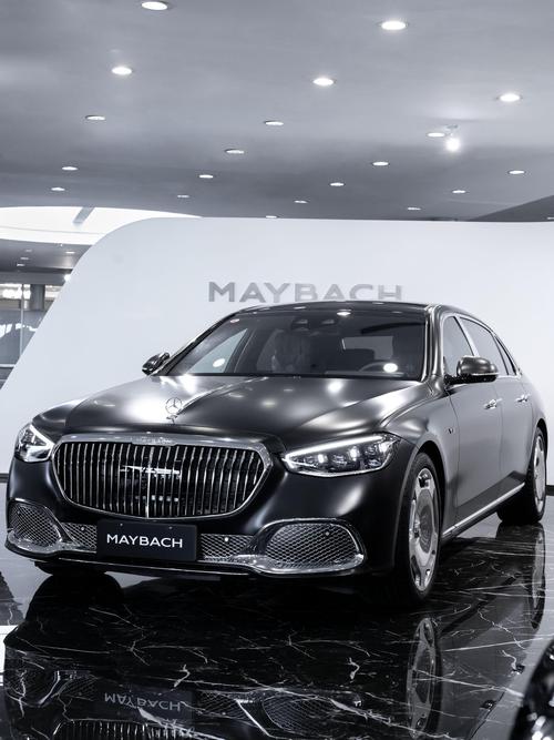 重庆37岚图汽车的售后服务让用户无忧出行，迈巴赫未来的豪华车趋势